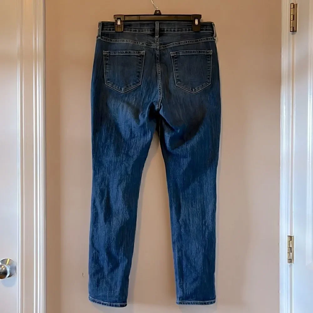 Womens’ Old Navy Mid Rise Curvy Jeans Size 8 Short